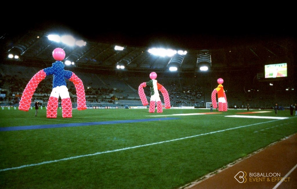 Grandi sculture di palloncini per Unicef allo Stadio Olimpico di Roma - BigBalloonGroup