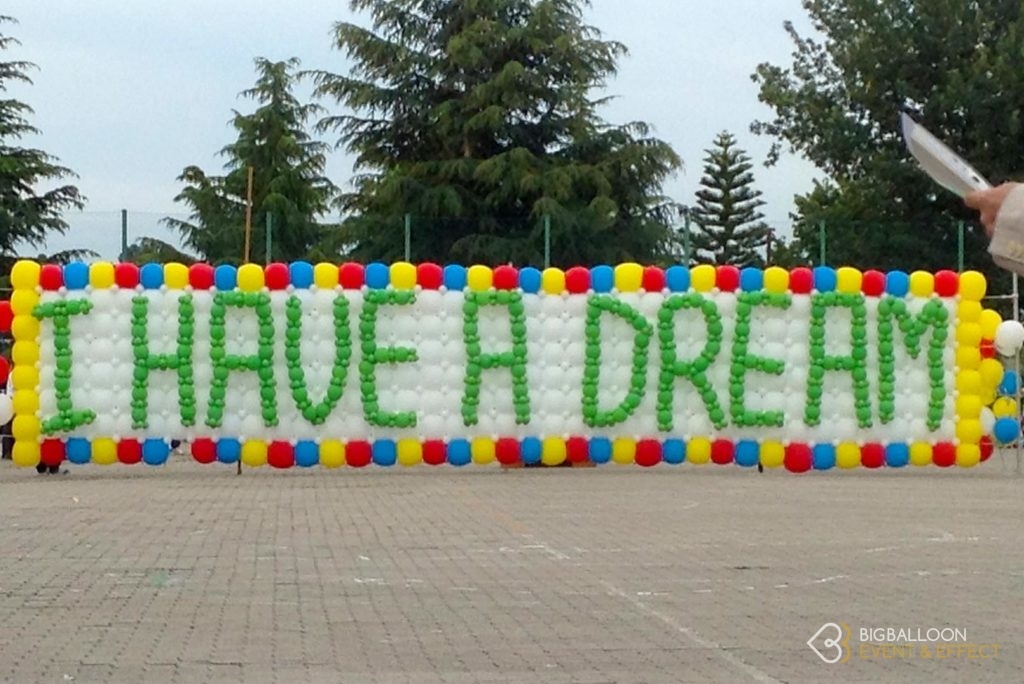 Murales di palloncini - manifestazione sportiva